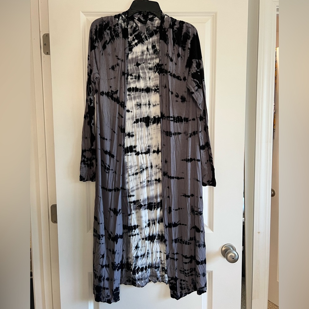 Black and White Tie-Dye Long Cardigan